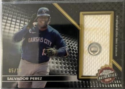 Salvador Perez [Black Refractor] #TCA-SP