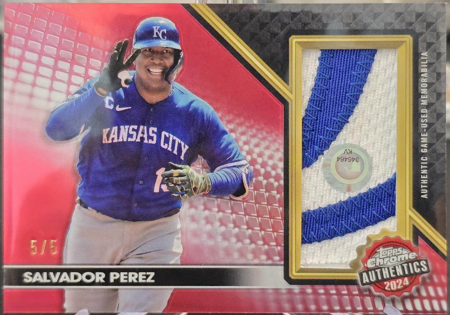 Salvador Perez [Red Refractor] #TCA-SP