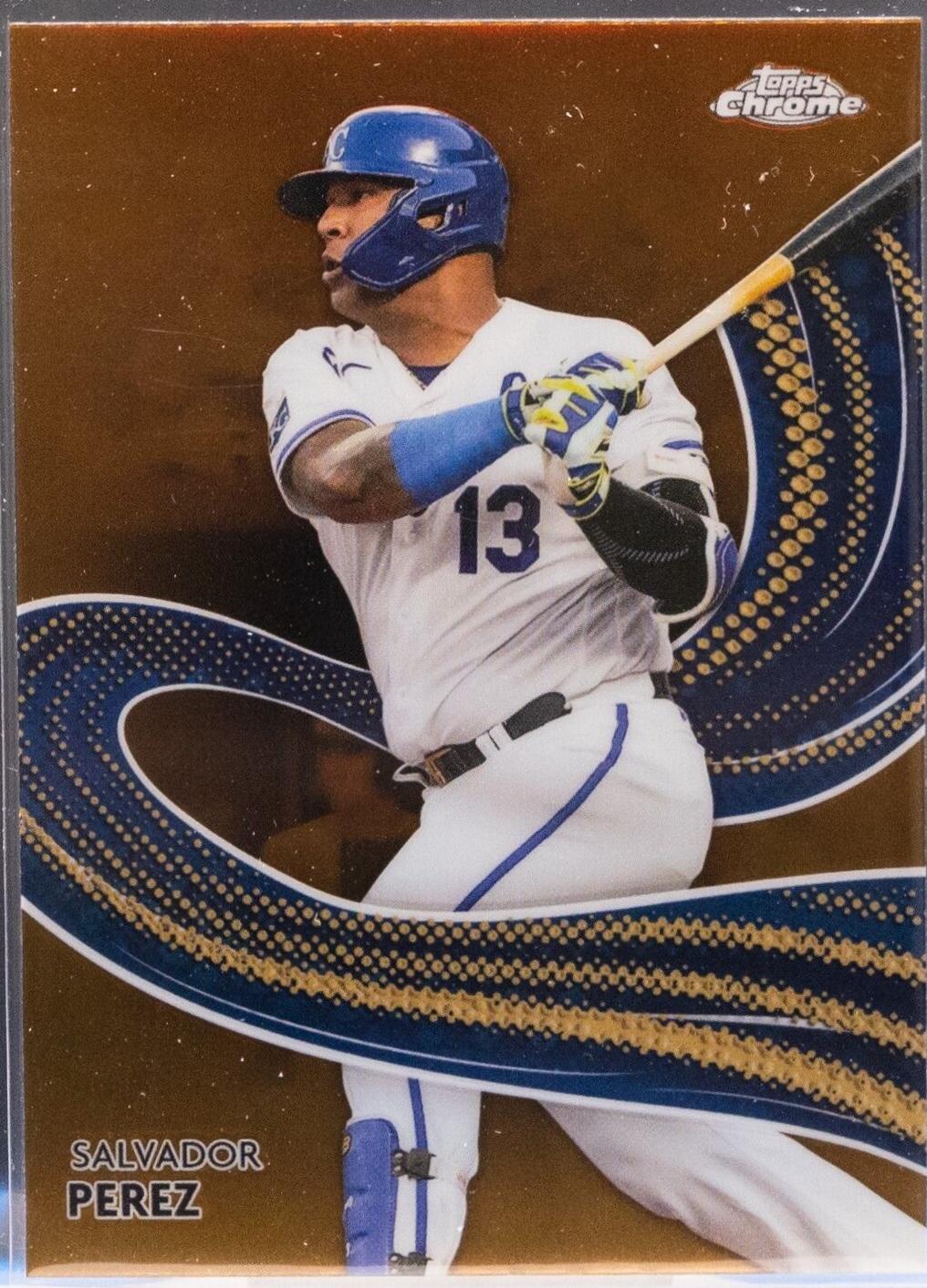 Salvador Perez [Gold Refractor] #S-19