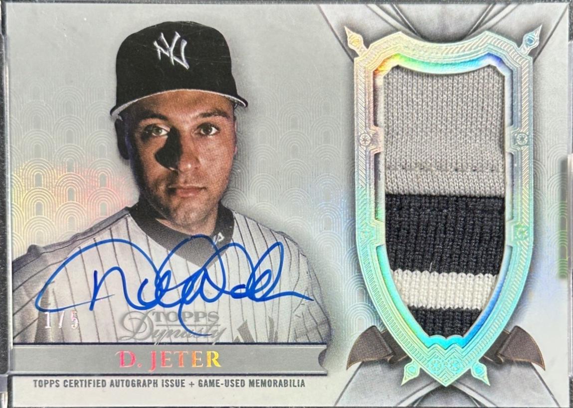 Derek Jeter [Silver Autograph Patch] #DAP-DJ3