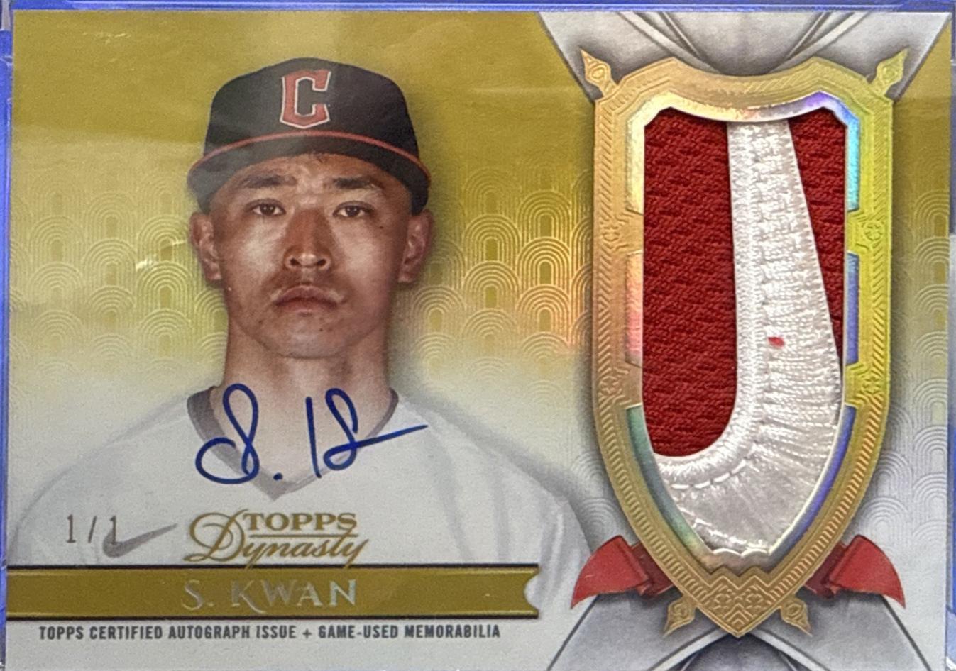 Steven Kwan [Gold Autograph Patch] #DAP-SK1