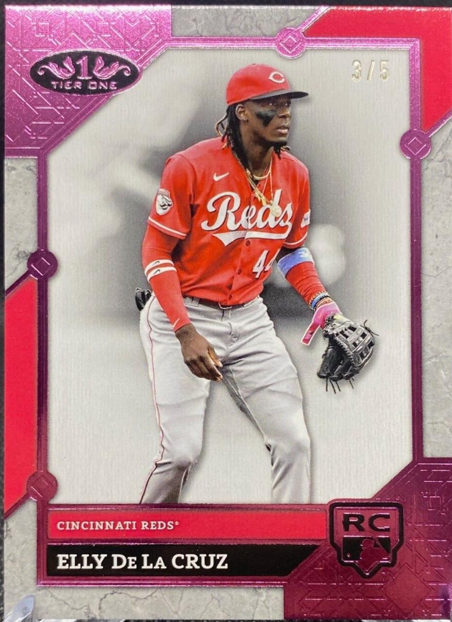 Elly De La Cruz [Pink Foil] #73