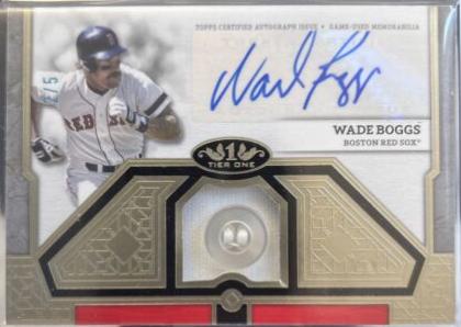 Wade Boggs [Button] #T1AR-WB
