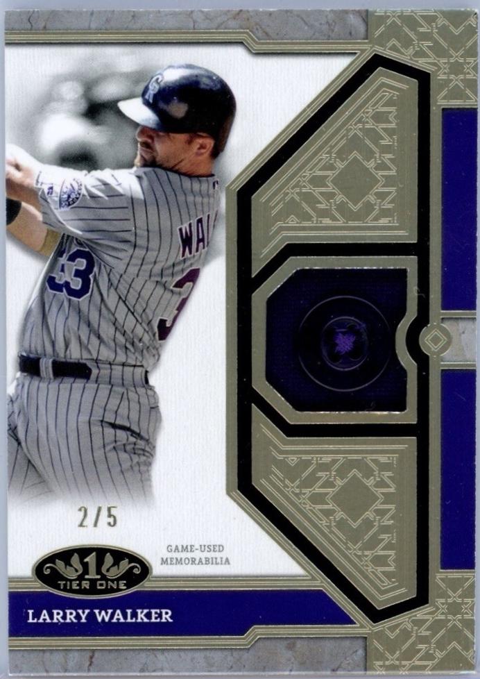Larry Walker [Button] #T1R-LW