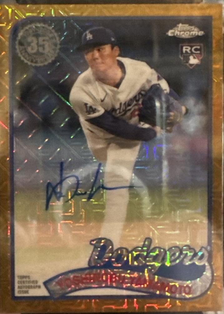 Yoshinobu Yamamoto [Gold Autograph] #T89CU-YY