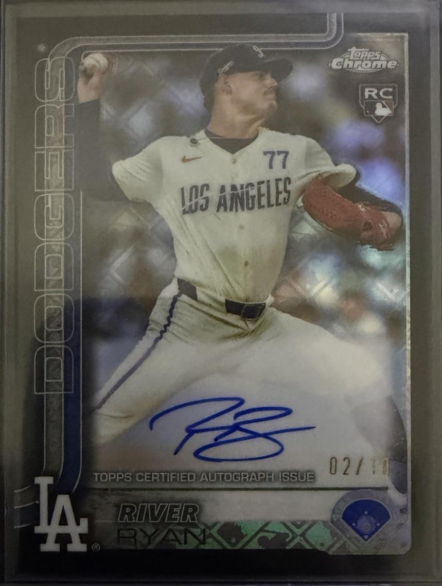 River Ryan [Black Refractor] #RA-RR