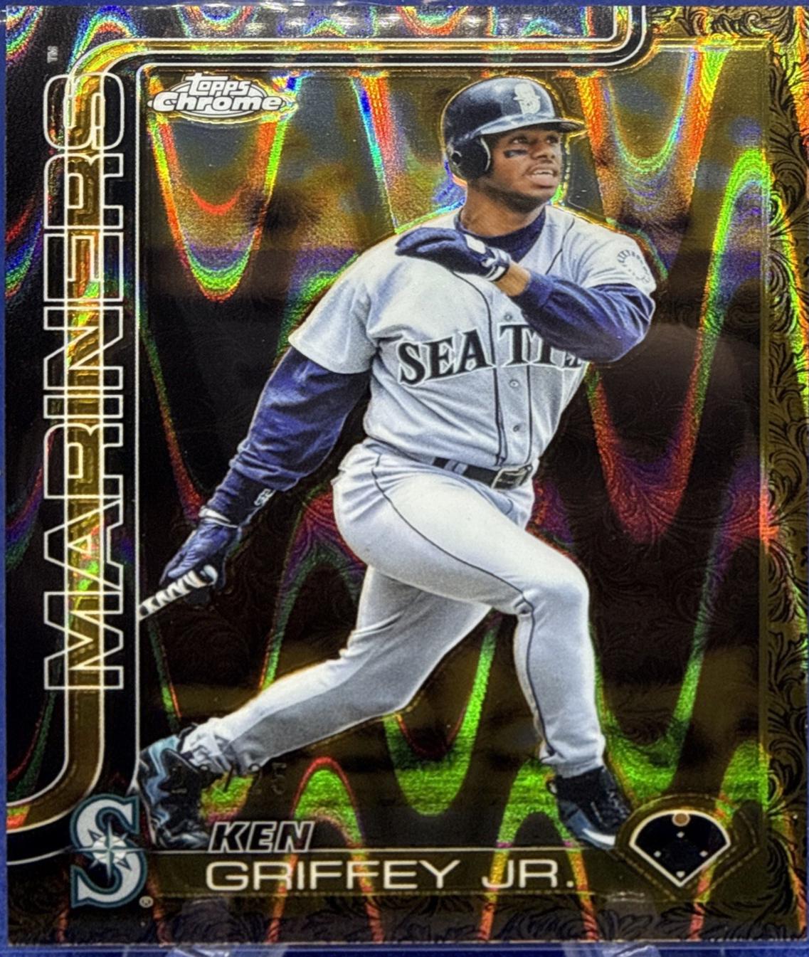 Ken Griffey Jr. [Gold RayWave] #24