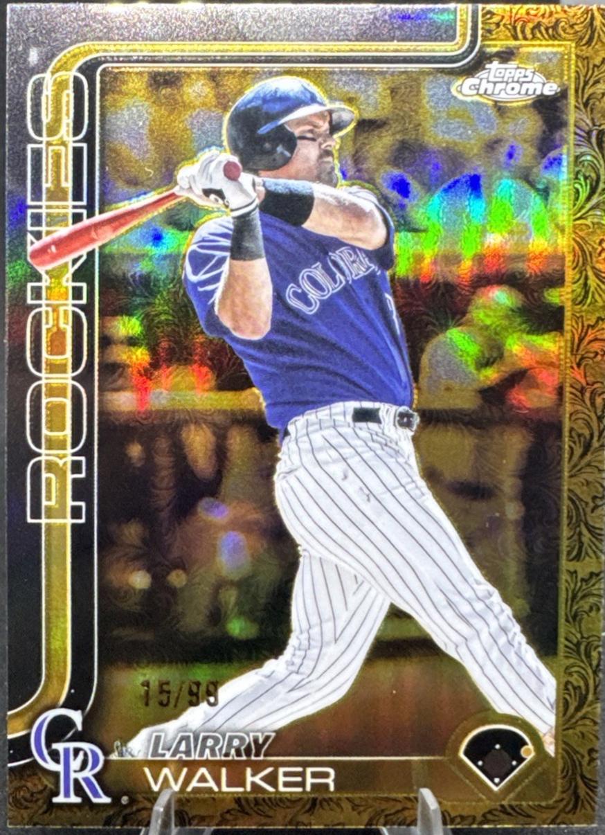 Larry Walker [Electroblack Gold] #158