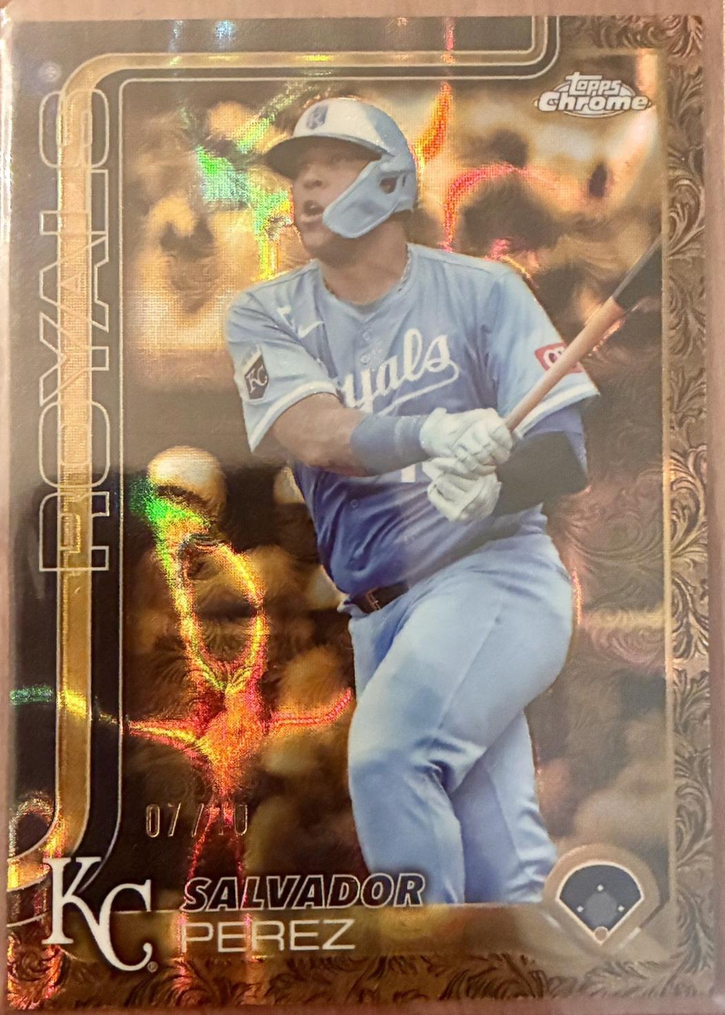 Salvador Perez [Gold Lava] #72