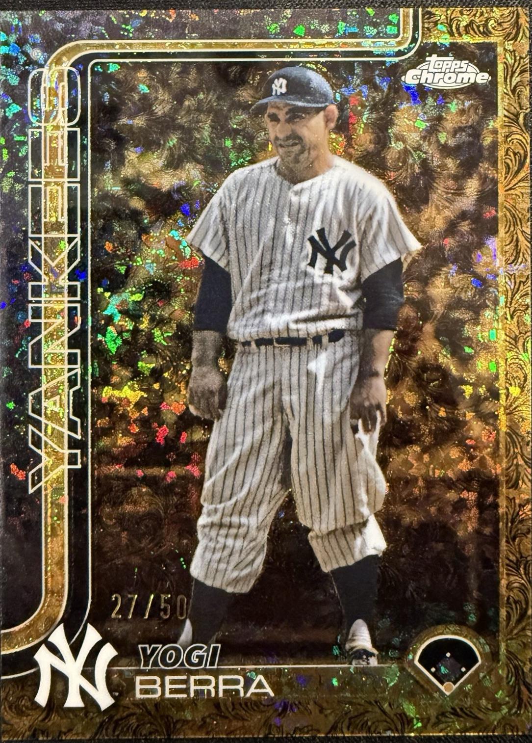 Yogi Berra [Gold Mini Diamond] #136