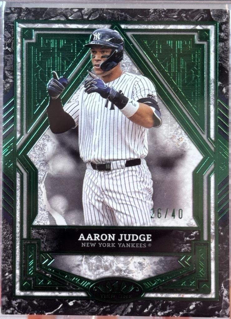 Aaron Judge [Green Foil] #25