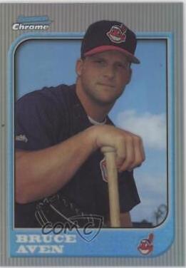 Bruce Aven [Refractor] #218