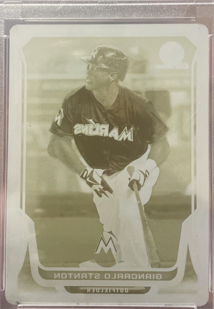 Giancarlo Stanton [Black Static Refractor] #62