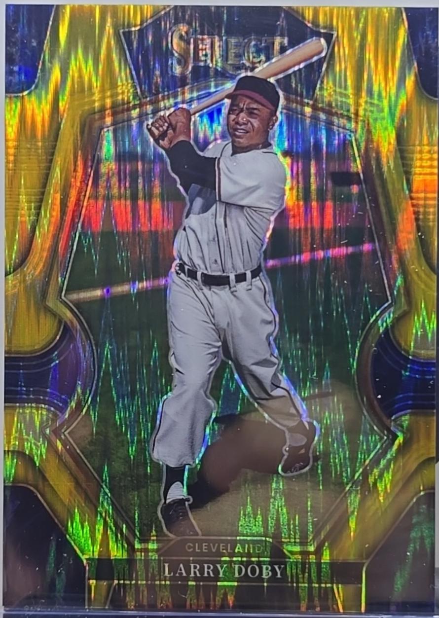 Larry Doby [Gold Flash] #105