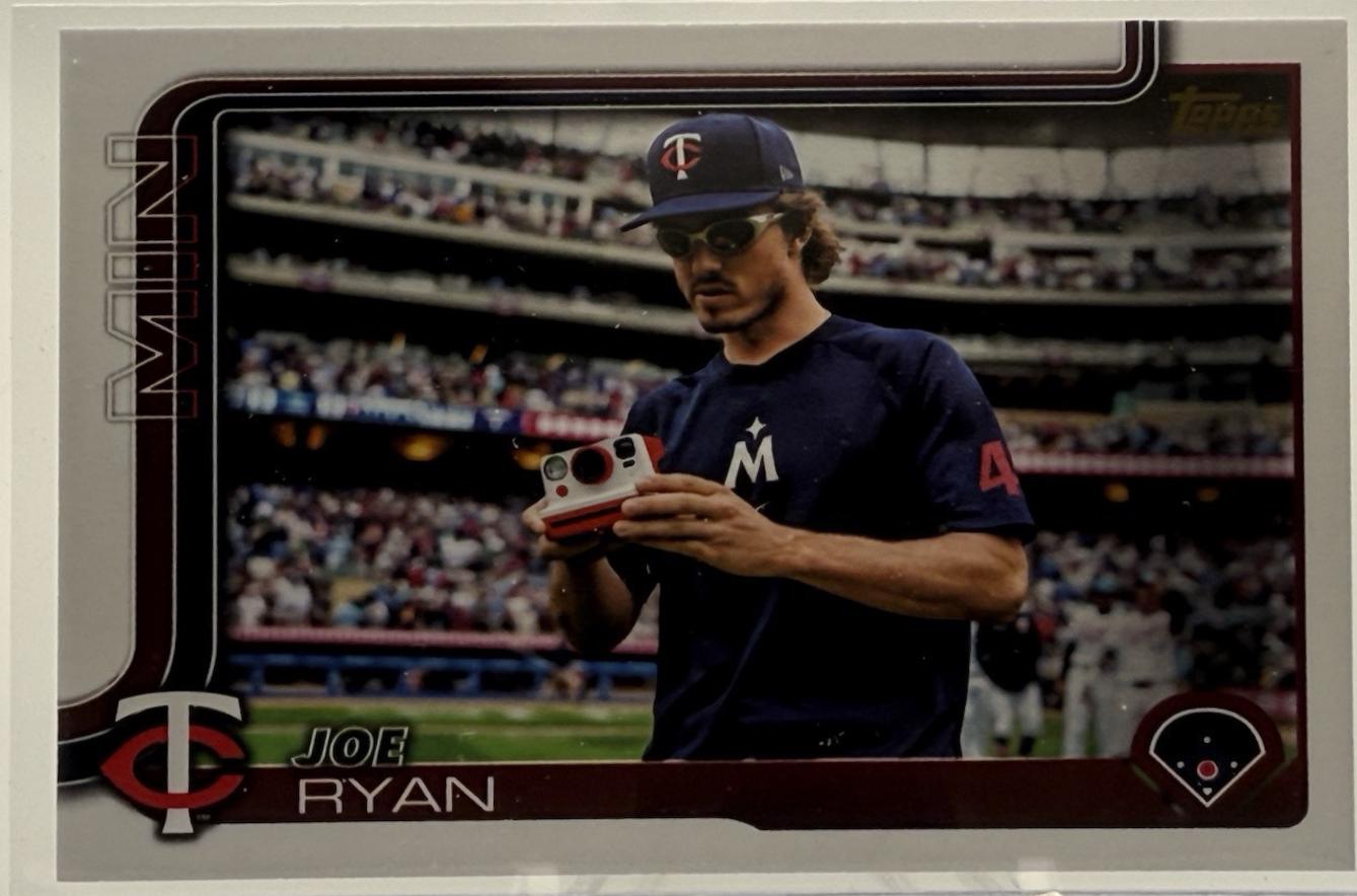Joe Ryan [Golden Mirror Image Variation] #40