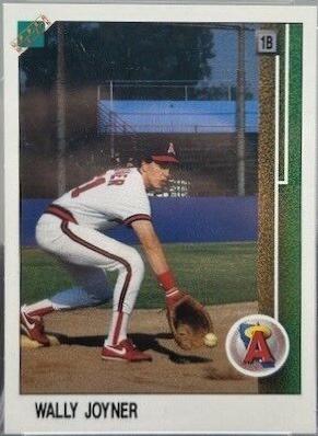 Wally Joyner [Hologram at Top] #700
