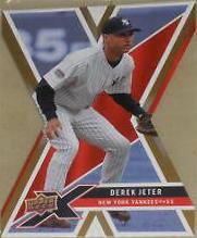 Derek Jeter [Die Cut Gold] #70