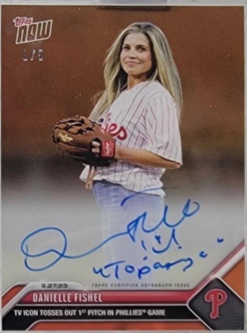 Danielle Fishel [Autograph Orange] #931E