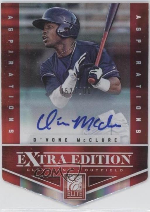 D'Vone McClure [Status Die Cut Gold Autograph] #80