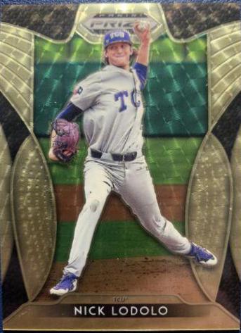 Nick Lodolo [Gold Prizm] #18