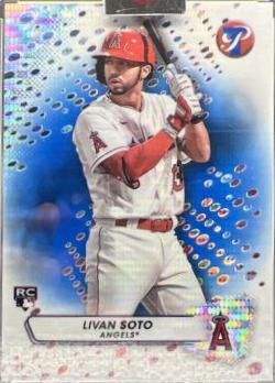 Livan Soto [Blue Refractor] #206