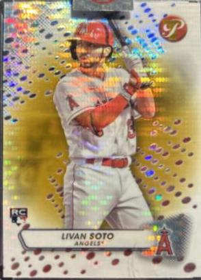 Livan Soto [Gold Refractor] #206