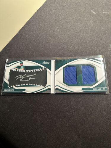 Kevin Smith [Material Booklet Red Signature] #109