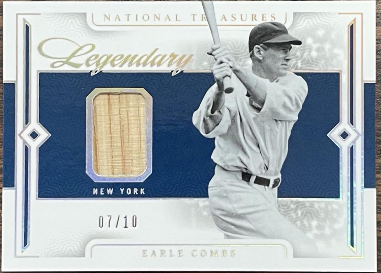 Earle Combs [Holo Gold] #LL-EC
