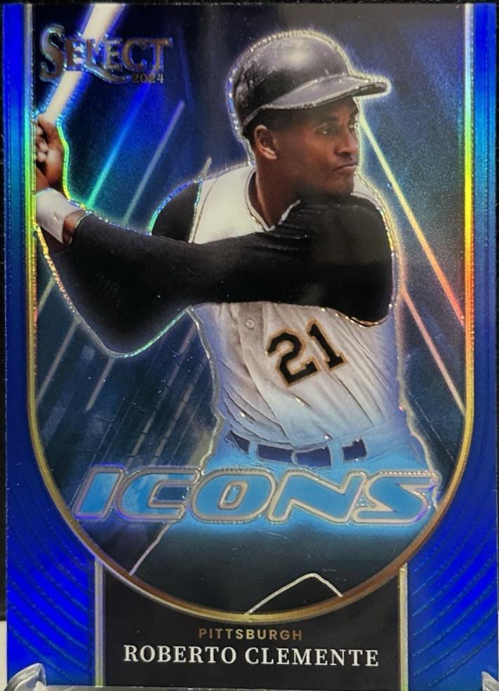 Roberto Clemente [Blue Prizm] #24