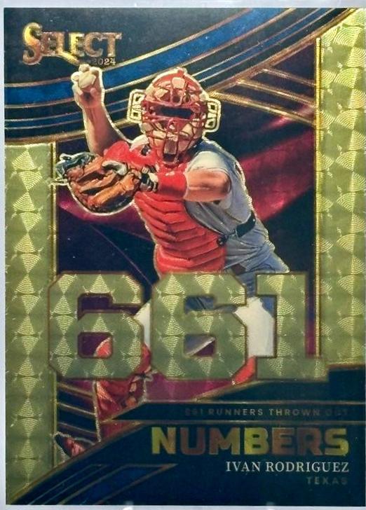 Ivan Rodriguez [Gold Vinyl Prizm] #18