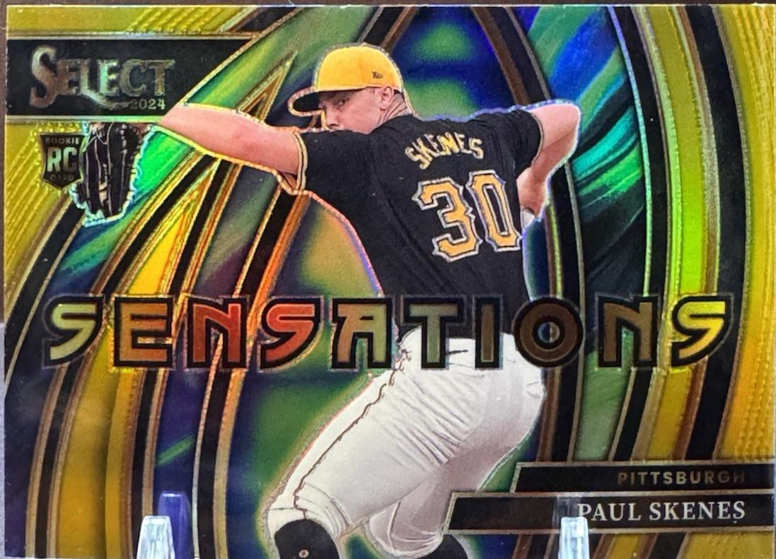Paul Skenes [Gold Prizm] #17