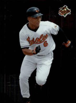 Melvin Mora #27