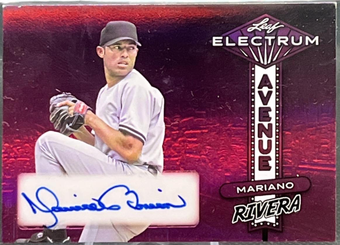 Mariano Rivera [Pink] #EA-MR1