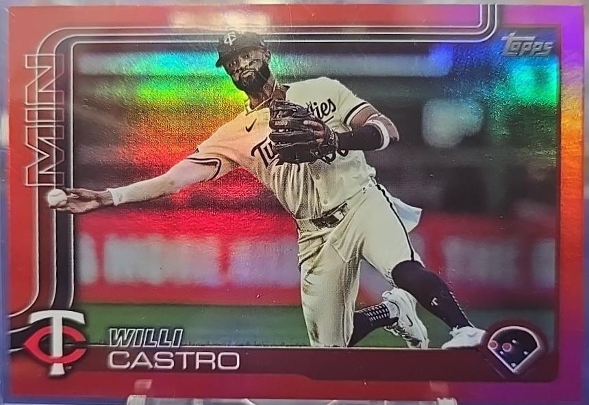 Willi Castro [Red Foil] #155