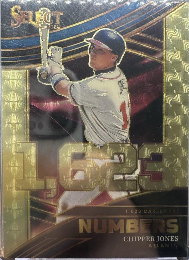 Chipper Jones [Gold Vinyl Prizm] #24