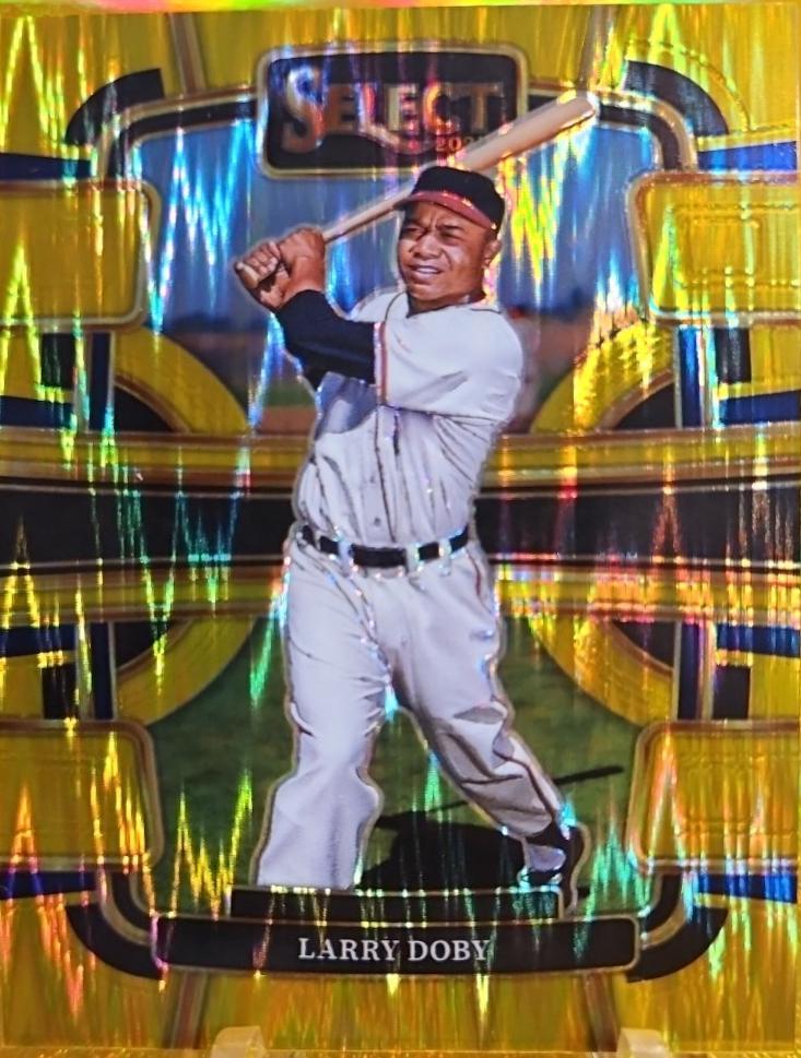 Larry Doby [Gold Flash Prizm] #79