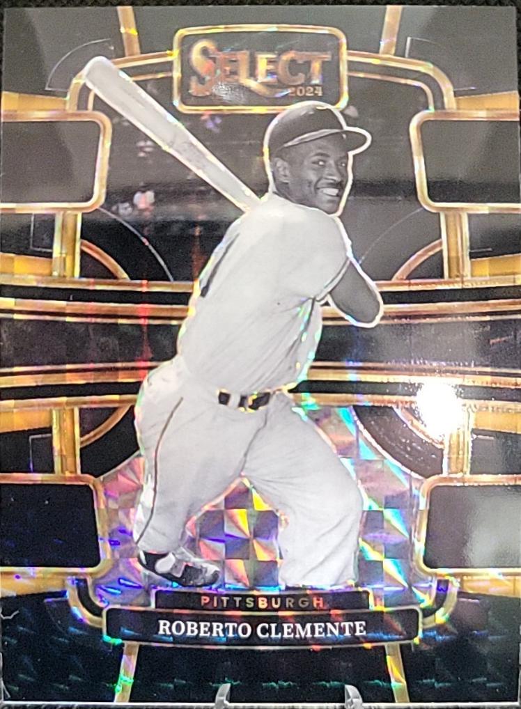 Roberto Clemente [Gold Vinyl Prizm] #55