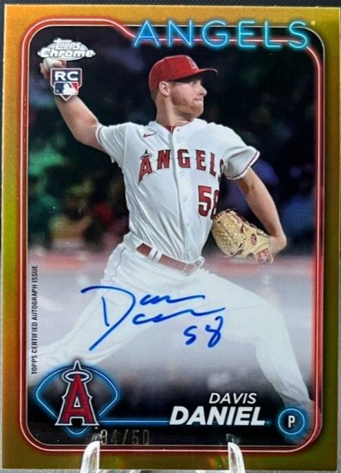 Davis Daniel [Gold Refractor] #RA-DD