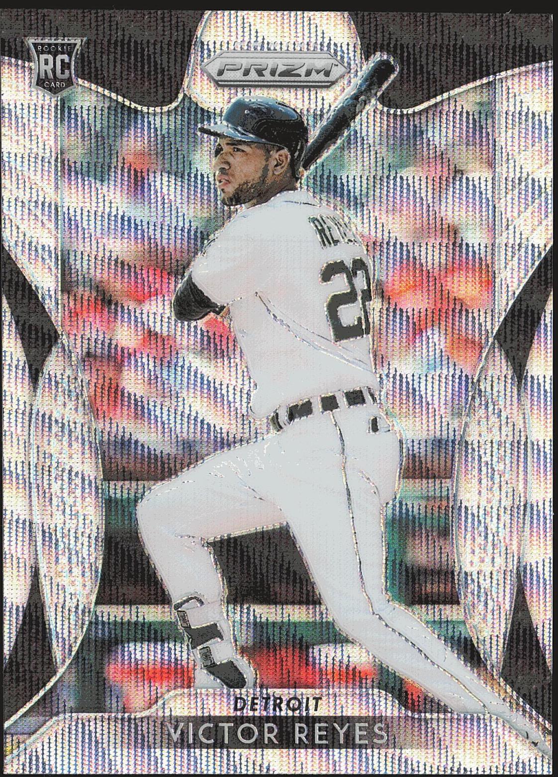 Victor Reyes [Blue Wave Prizm] #238