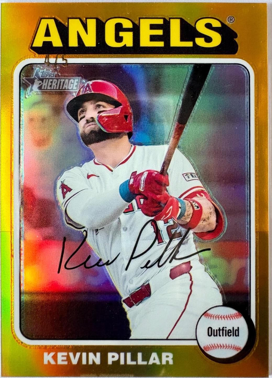 Kevin Pillar [Gold Chrome] #561