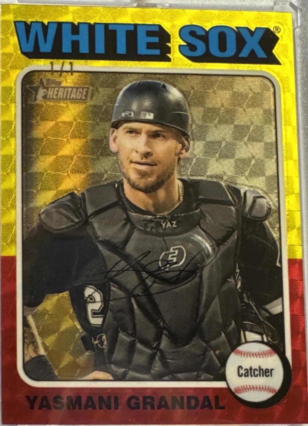 Yasmani Grandal [Superfractor Chrome] #59