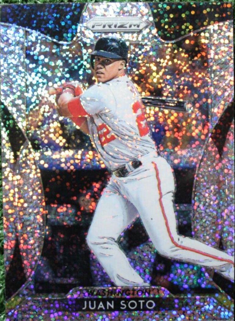Juan Soto [White Sparkles Prizm] #146