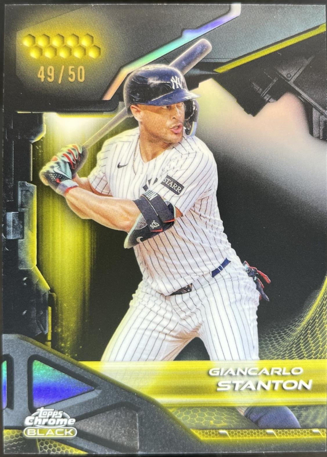 Giancarlo Stanton [Gold Refractor] #136