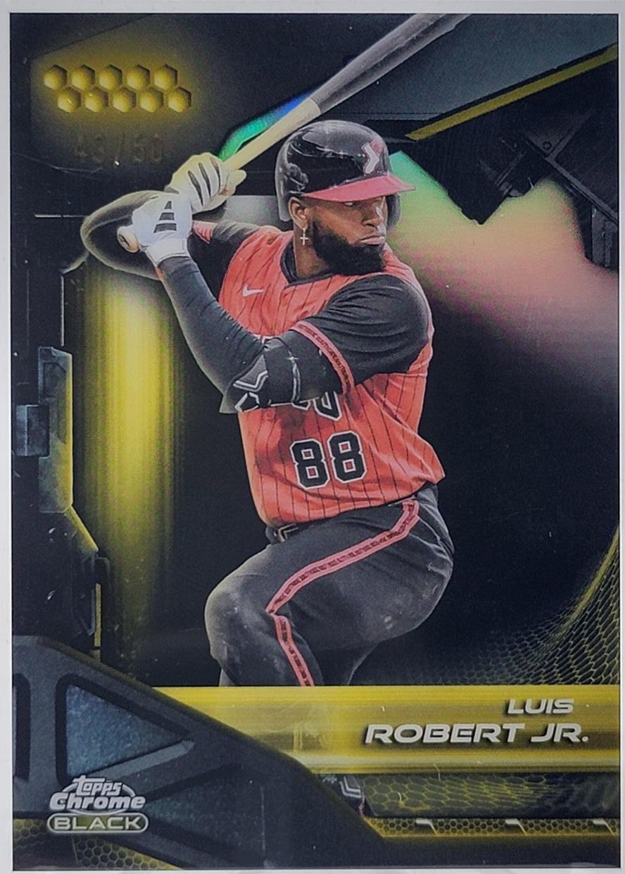 Luis Robert Jr. [Gold Refractor] #82