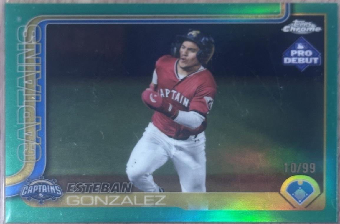 Esteban Gonzalez [Green Refractor] #PDC-117