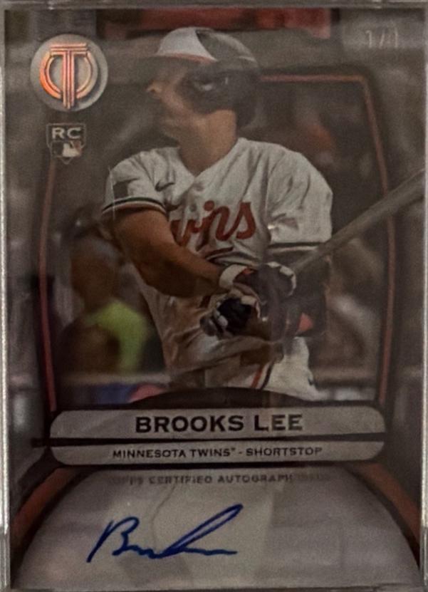 Brooks Lee [Black] #TA-BL