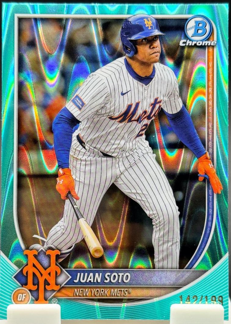 Juan Soto [Aqua Wave Refractor] #22