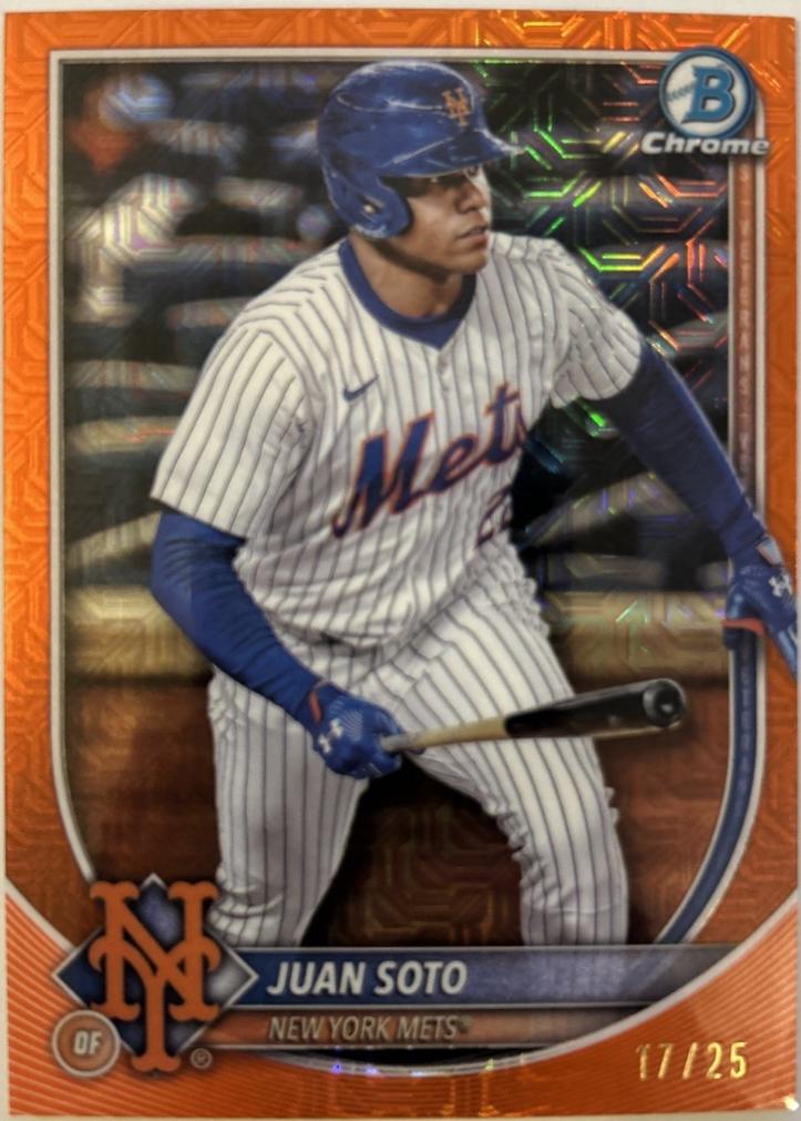 Juan Soto [Orange Mojo Refractor] #22