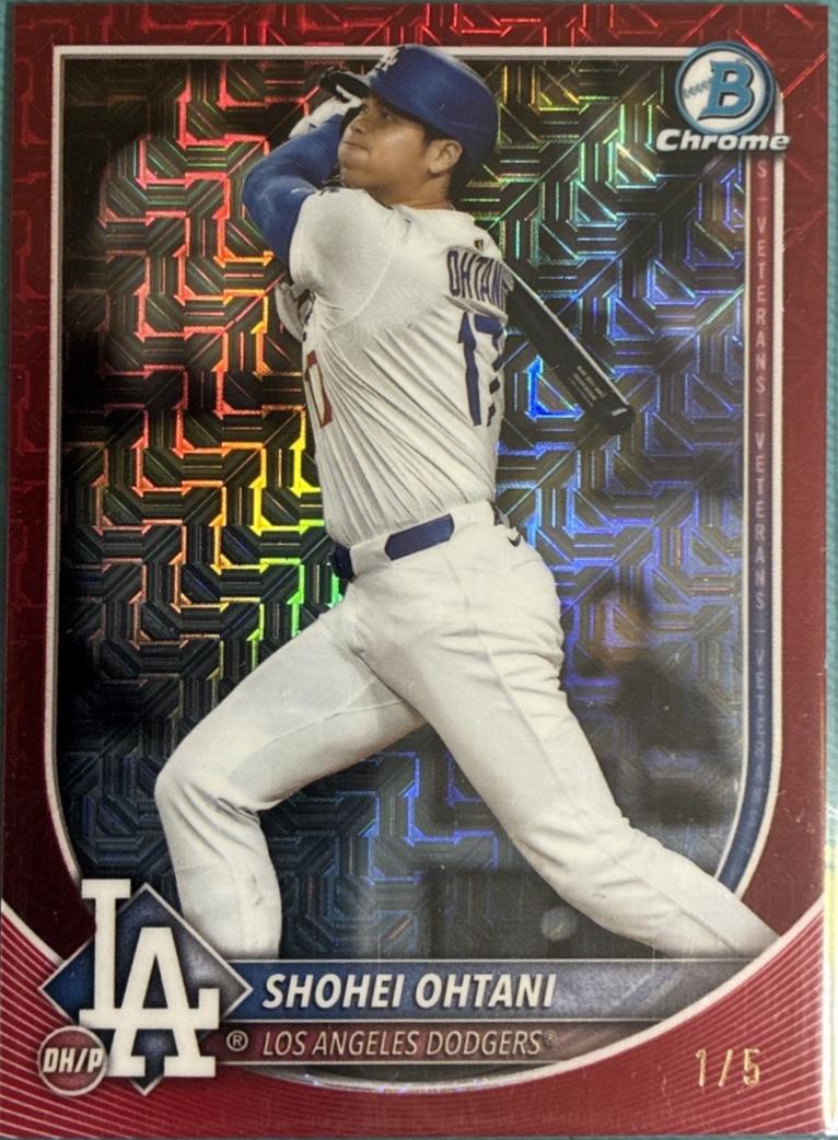 Shohei Ohtani [Red Mojo Refractor] #17