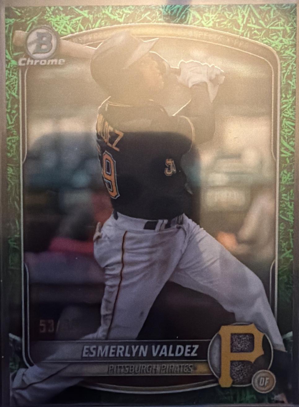 Esmerlyn Valdez [Green Grass Refractor] #BDC-110